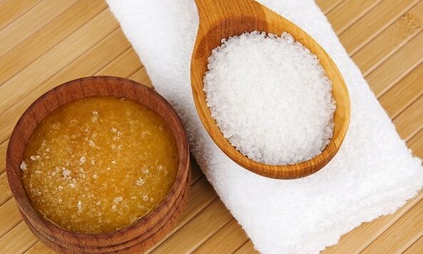 Miel et sel utilisés pour traiter l'arthrose du genou